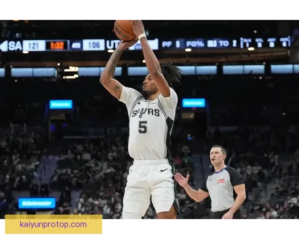 克莱4分钟轰下14分挑衅马刺替补席回应摆烂计划